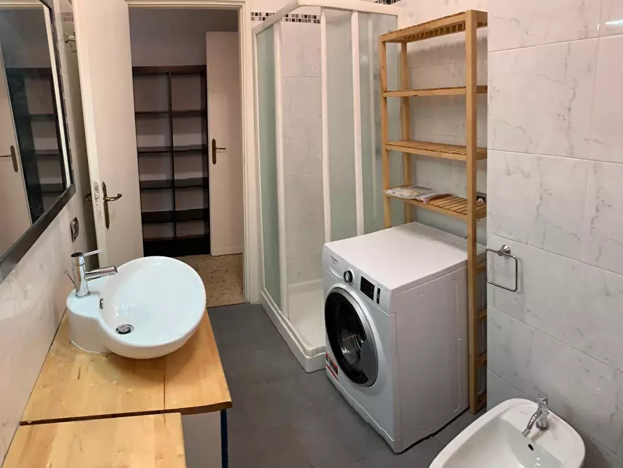 Immagine 18 di Appartamento in affitto  a Pisa