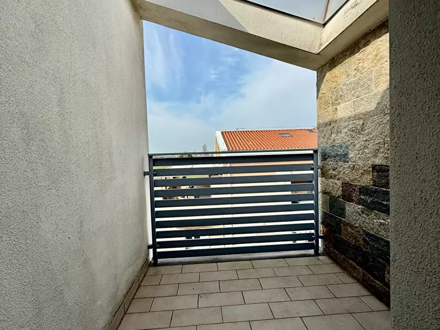 Immagine 10 di Appartamento in vendita  a Pontedera