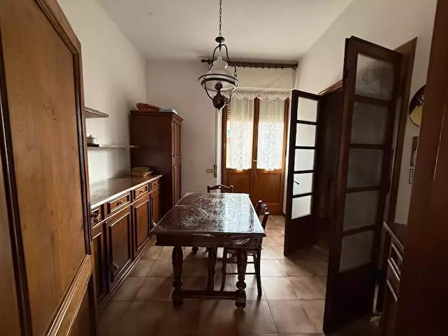Immagine 8 di Appartamento in vendita  a Siena