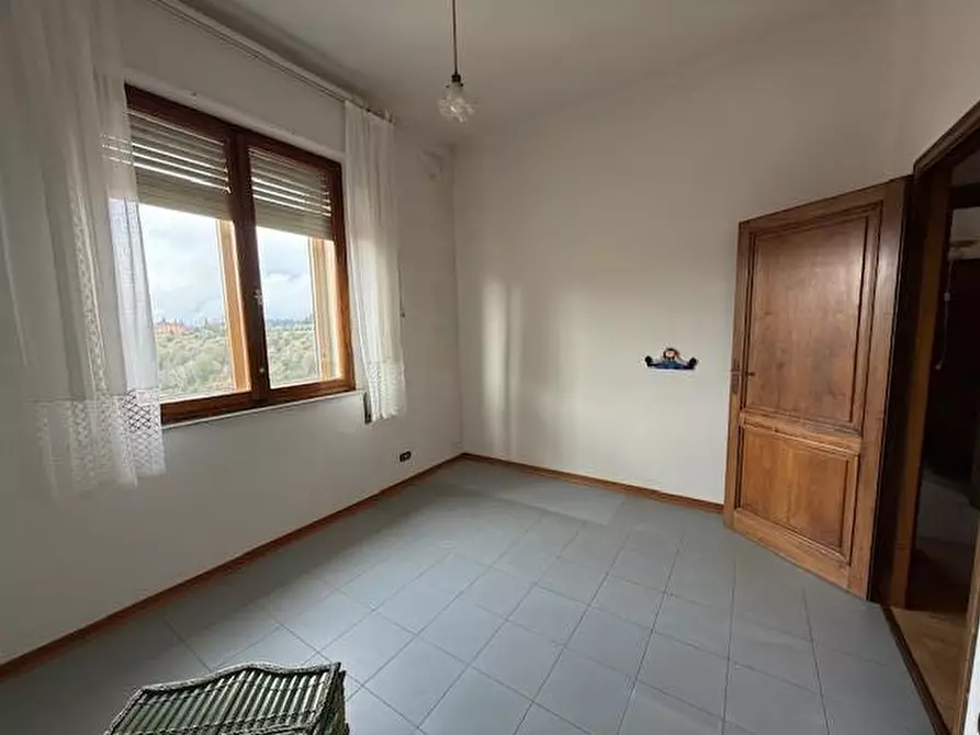 Immagine 21 di Appartamento in vendita  a Siena