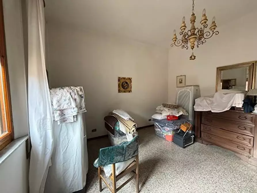 Immagine 24 di Appartamento in vendita  a Siena