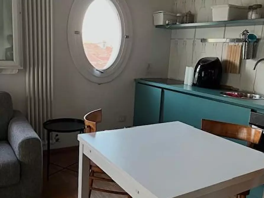 Immagine 3 di Appartamento in affitto  a Pisa