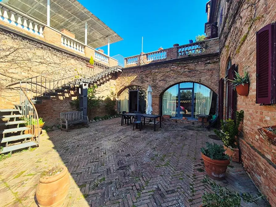 Immagine 15 di Casa semindipendente in vendita  a Monteroni D'arbia