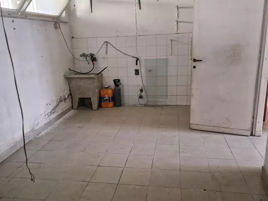 Immagine 42 di Casa indipendente in vendita  a Pisa