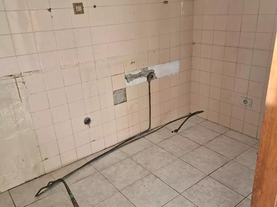 Immagine 16 di Casa indipendente in vendita  a Pisa