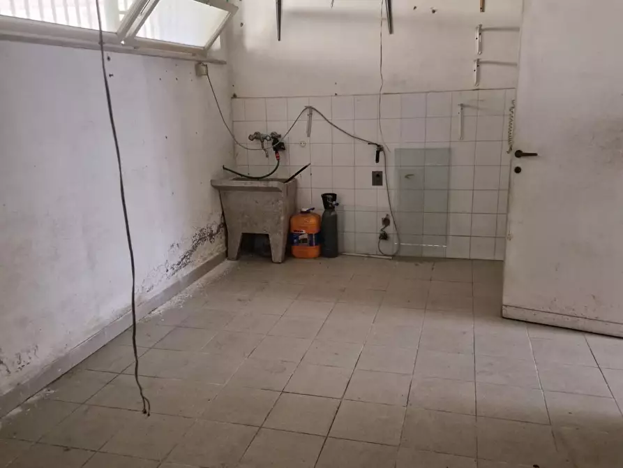 Immagine 41 di Casa indipendente in vendita  a Pisa