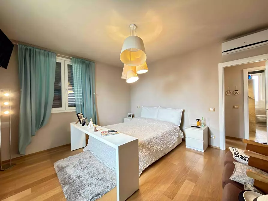 Immagine 13 di Appartamento in vendita  a Capannori