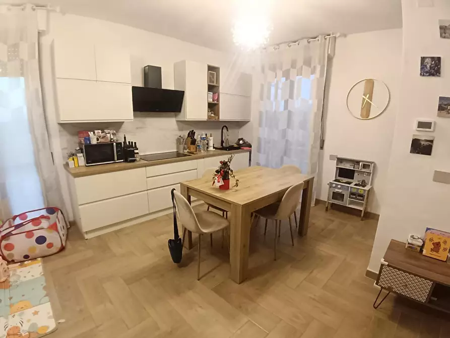 Immagine 4 di Appartamento in vendita  a Cascina