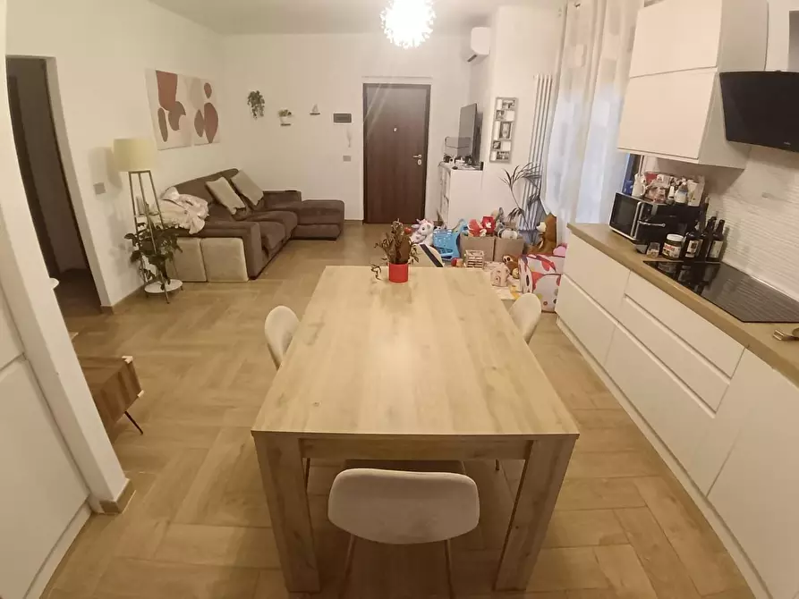 Immagine 5 di Appartamento in vendita  a Cascina