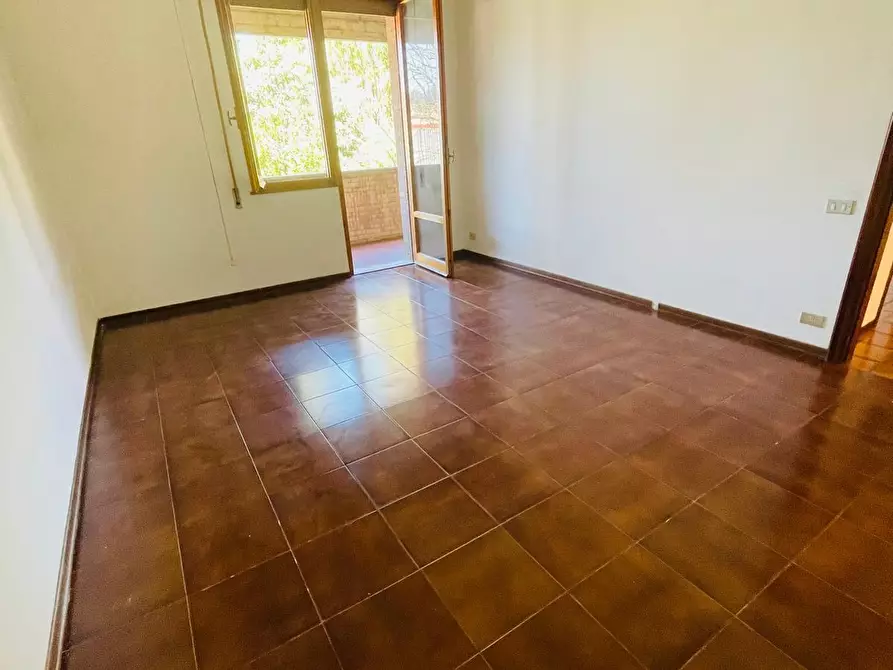 Immagine 5 di Appartamento in vendita  a Siena