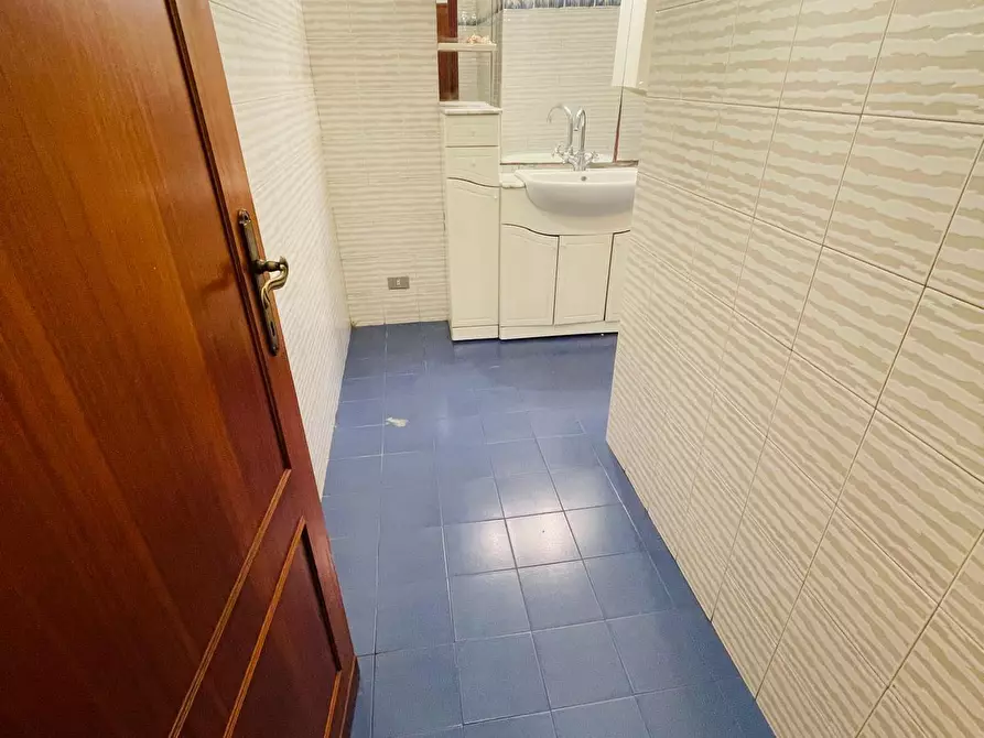 Immagine 12 di Appartamento in vendita  a Siena