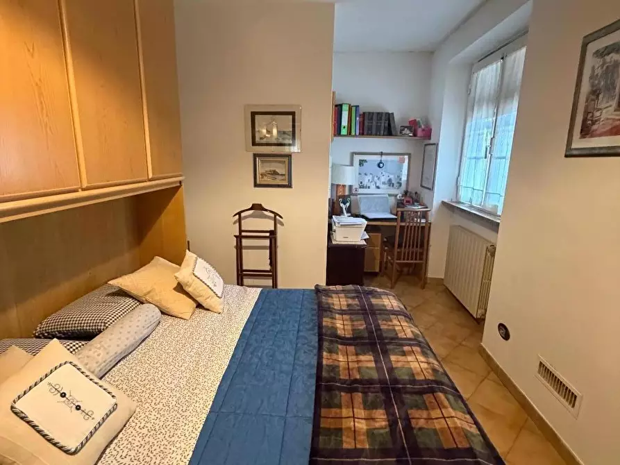 Immagine 20 di Casa trifamiliare in vendita  a Ortonovo