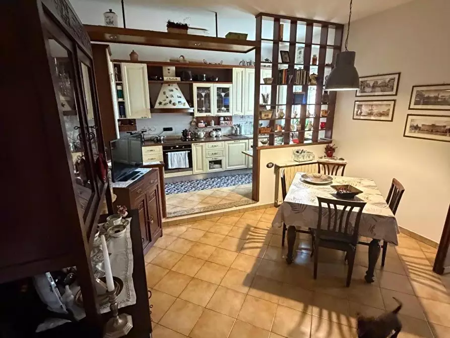 Immagine 8 di Casa trifamiliare in vendita  a Ortonovo