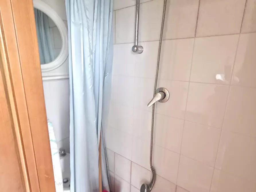 Immagine 37 di Appartamento in vendita  a Cerreto Guidi