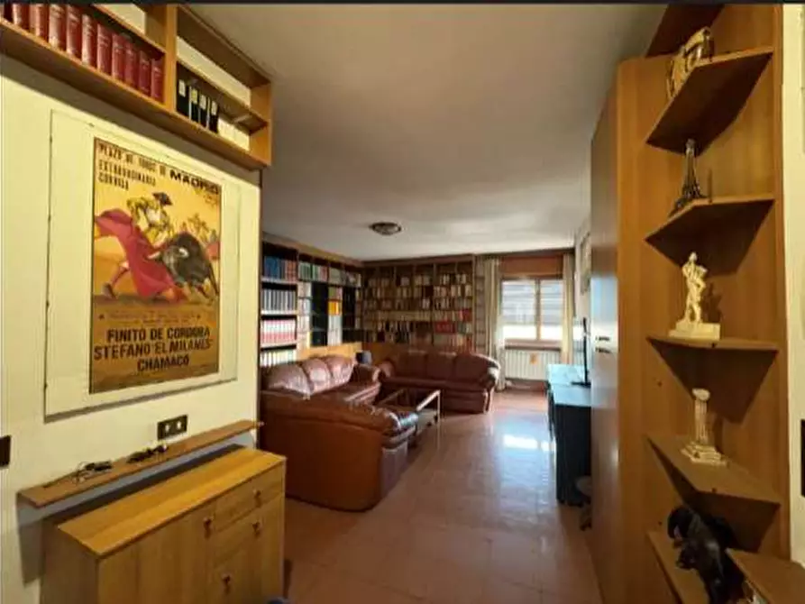 Immagine 8 di Appartamento in vendita  a Cologno Monzese