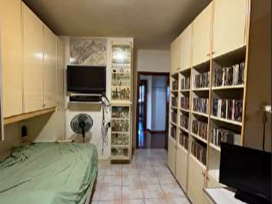 Immagine 14 di Appartamento in vendita  a Cologno Monzese