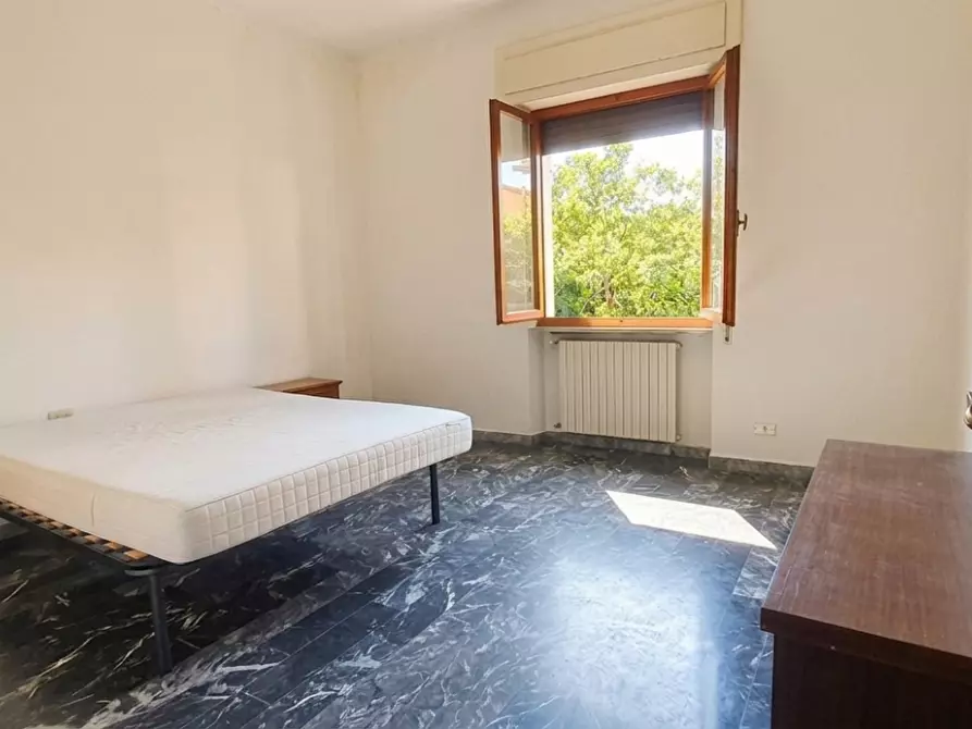 Immagine 15 di Casa bifamiliare in vendita  a Massa