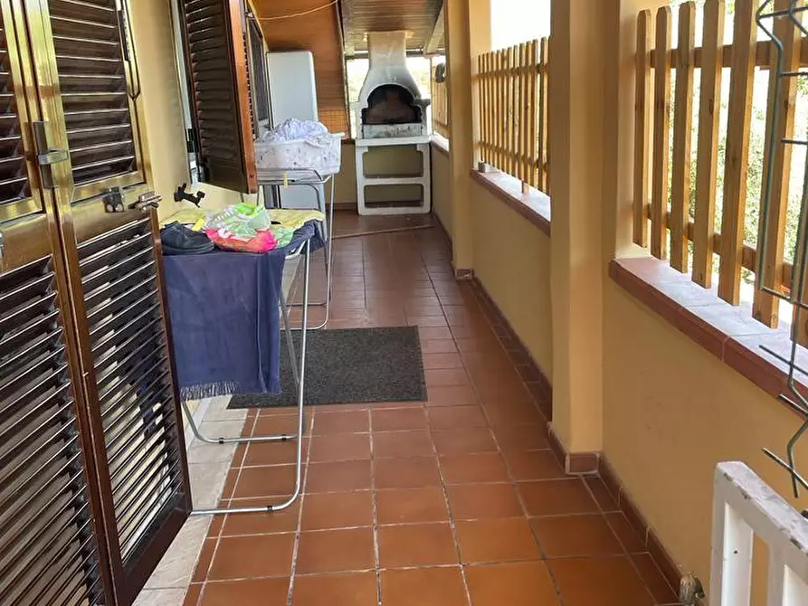 Immagine 11 di Appartamento in vendita  a Massa