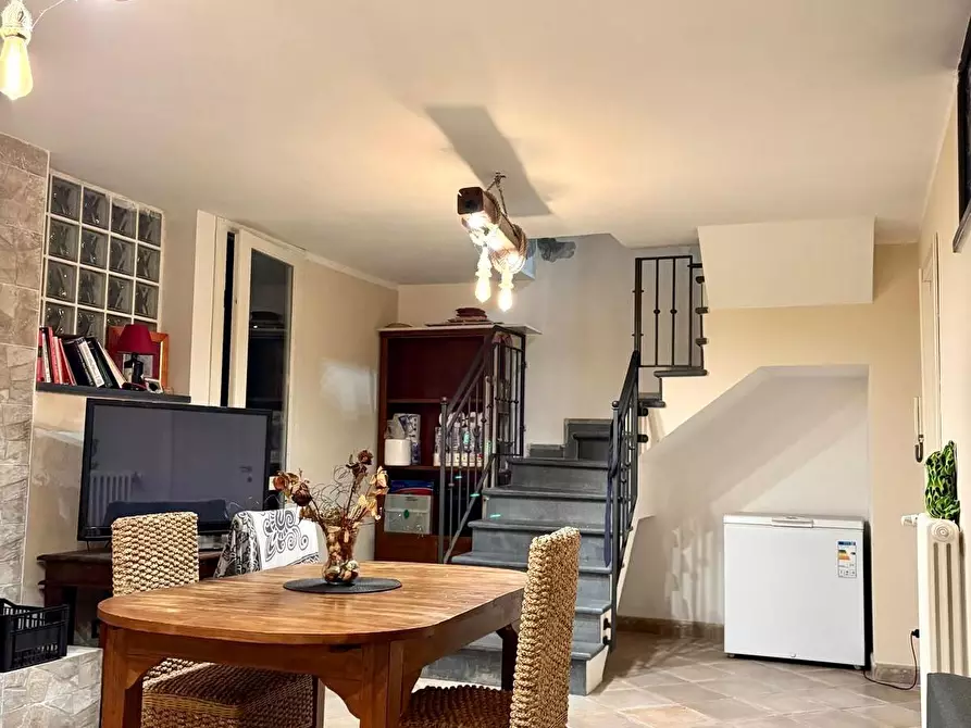 Immagine 19 di Villetta a schiera in vendita  a Massa