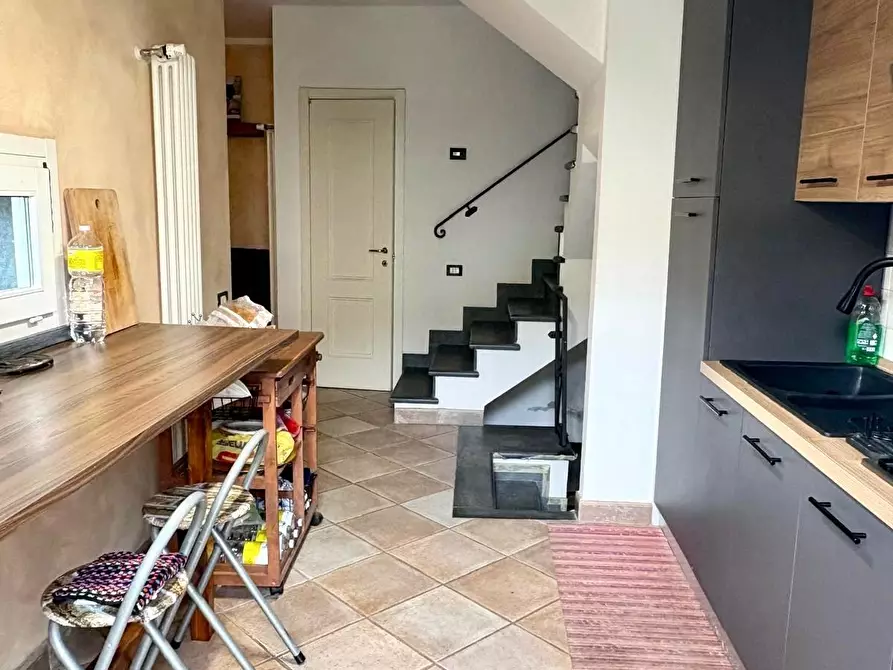 Immagine 7 di Villetta a schiera in vendita  a Massa