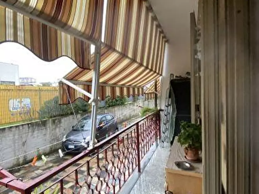 Immagine 11 di Appartamento in vendita  a Castelnuovo Magra