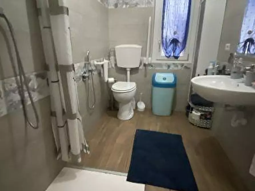 Immagine 3 di Appartamento in vendita  a Castelnuovo Magra