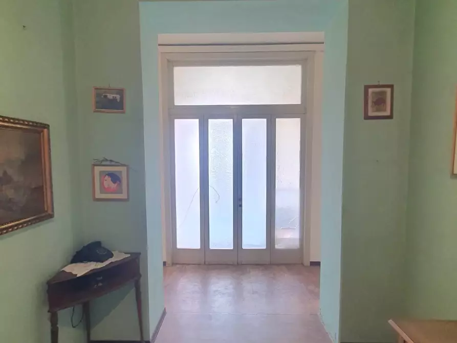 Immagine 2 di Appartamento in vendita  a Lucca