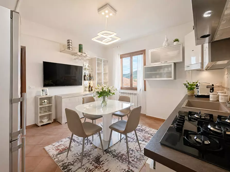 Immagine 3 di Appartamento in vendita  a Calcinaia