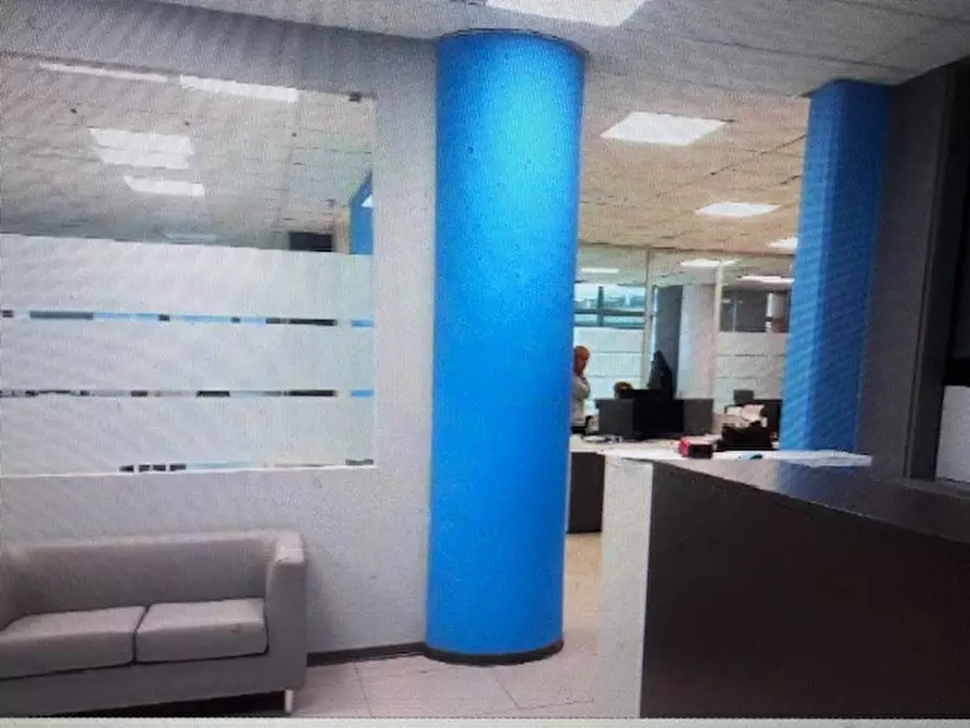 Immagine 7 di Ufficio in vendita  a Torino