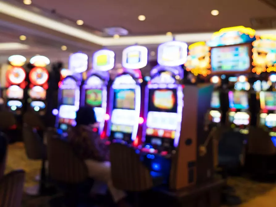 Immagine 1 di Negozio in vendita  a Moncalieri