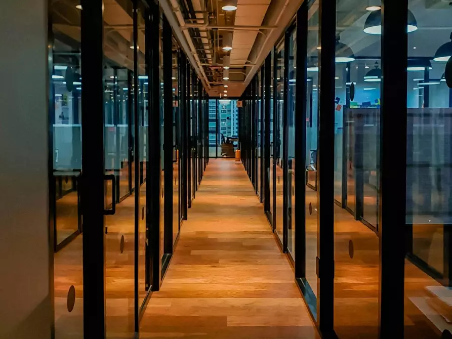 Immagine 4 di Ufficio in vendita  a Ciriè