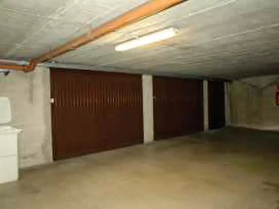 Immagine 10 di Magazzino in vendita  a Trezzo Sull'adda