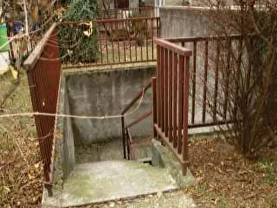 Immagine 6 di Magazzino in vendita  a Trezzo Sull'adda