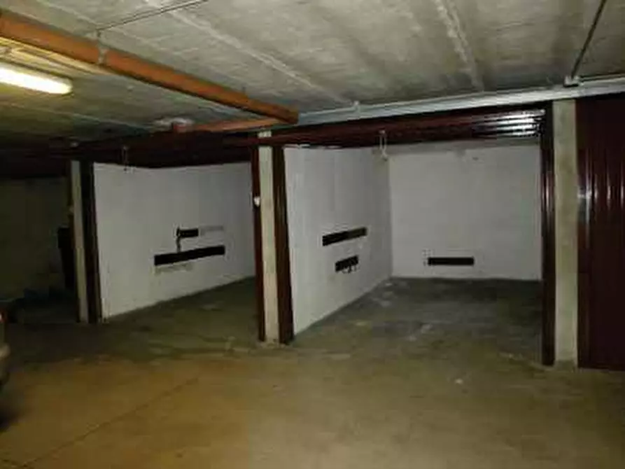 Immagine 12 di Magazzino in vendita  a Trezzo Sull'adda