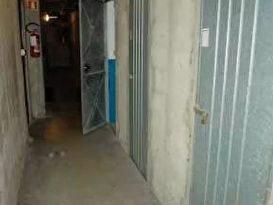 Immagine 7 di Magazzino in vendita  a Trezzo Sull'adda