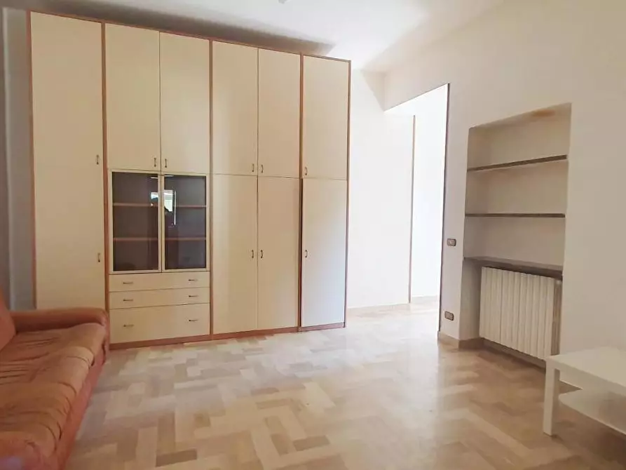 Immagine 12 di Appartamento in vendita  a Massa