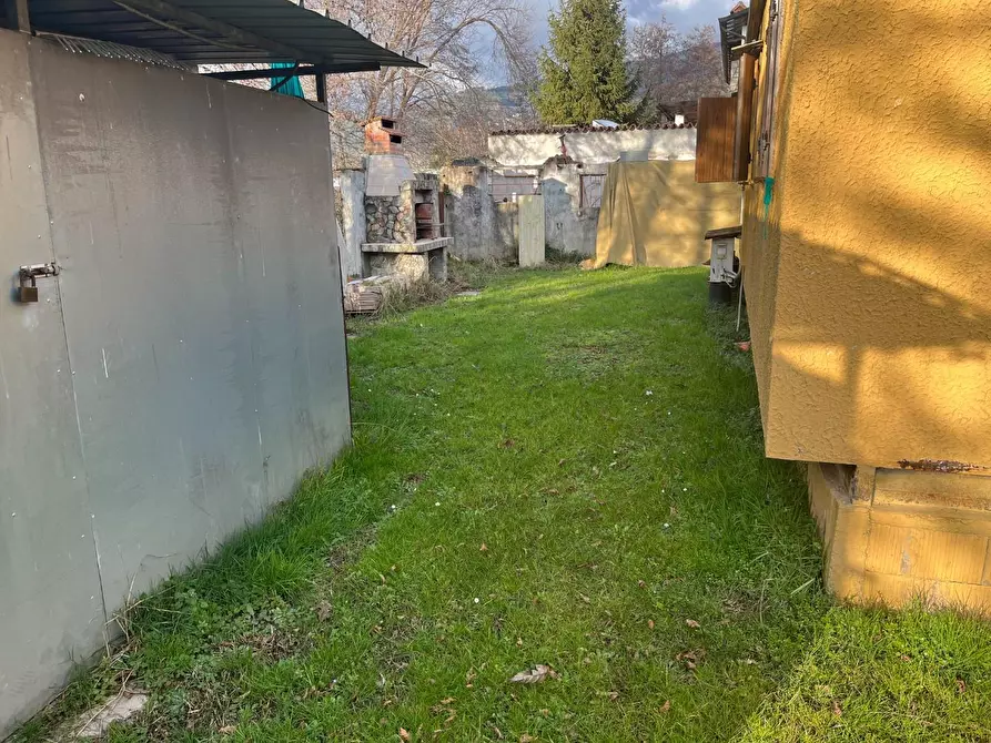 Immagine 2 di Casa indipendente in vendita  a Montignoso