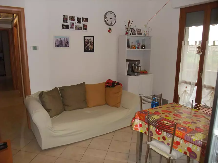 Immagine 3 di Appartamento in affitto  a Cascina