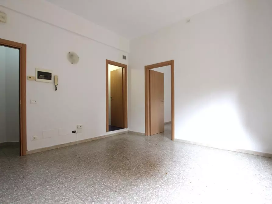 Immagine 3 di Appartamento in vendita  a Siena