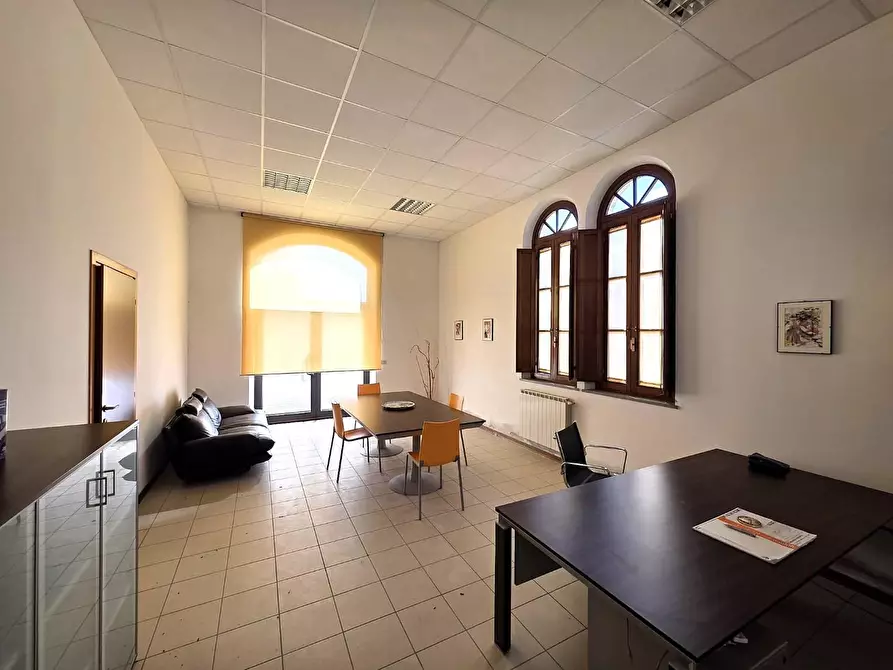 Immagine 3 di Ufficio in vendita  a Fucecchio