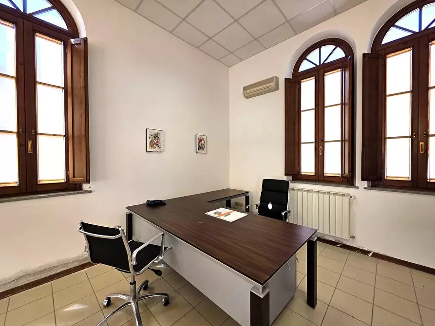 Immagine 6 di Ufficio in vendita  a Fucecchio