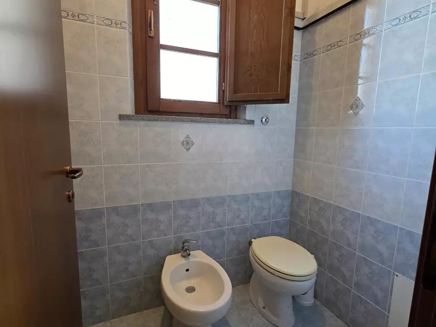 Immagine 11 di Ufficio in vendita  a Fucecchio