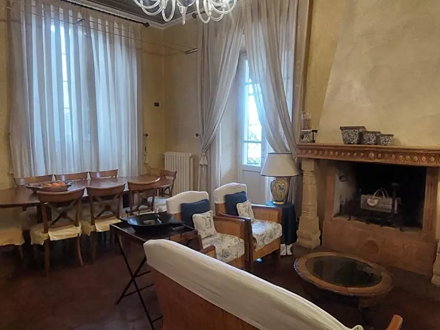 Immagine 5 di Appartamento in vendita  a Carrara