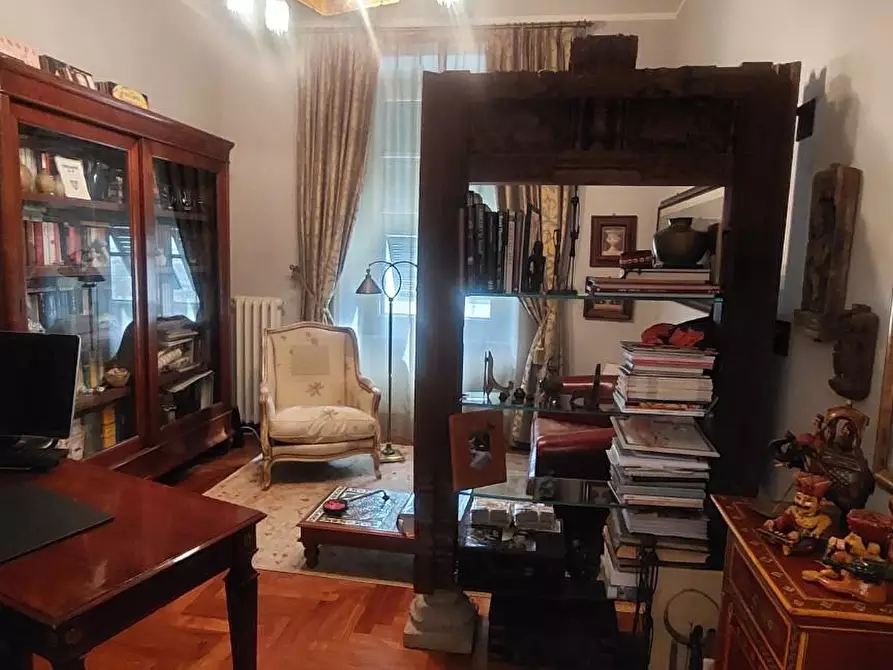 Immagine 17 di Appartamento in vendita  a Carrara