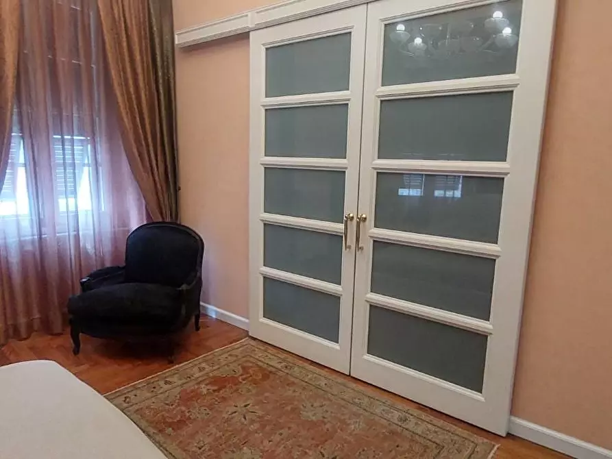 Immagine 30 di Appartamento in vendita  a Carrara