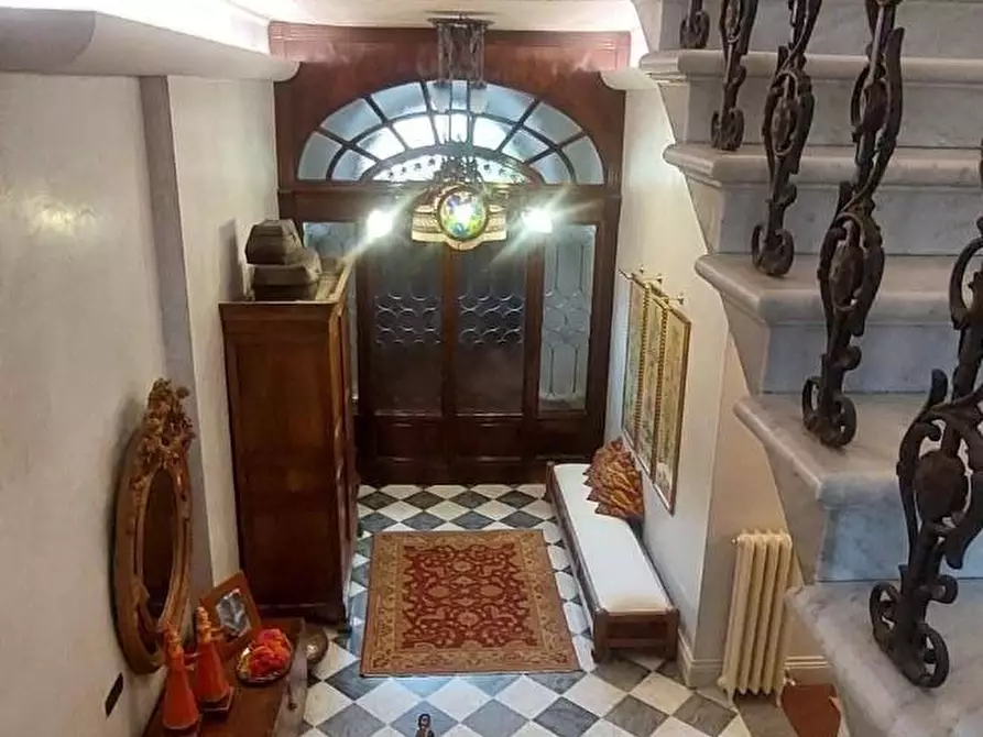 Immagine 14 di Appartamento in vendita  a Carrara