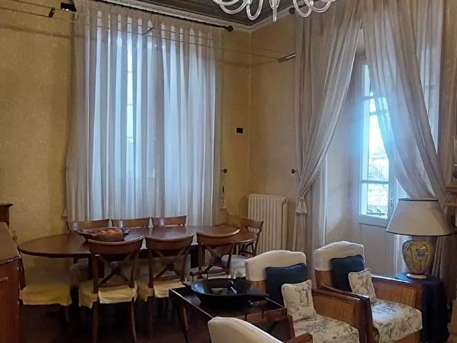 Immagine 6 di Appartamento in vendita  a Carrara