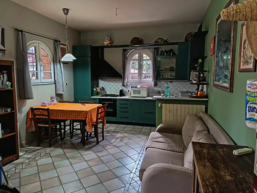 Immagine 8 di Casa bifamiliare in vendita  a Massa