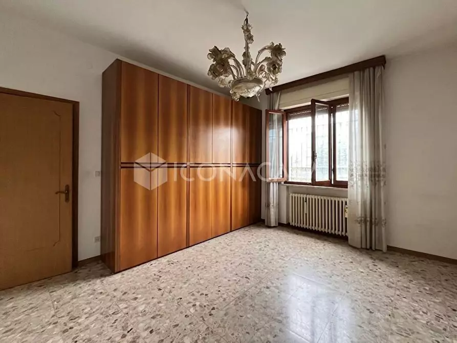 Immagine 21 di Appartamento in vendita  a Pontedera