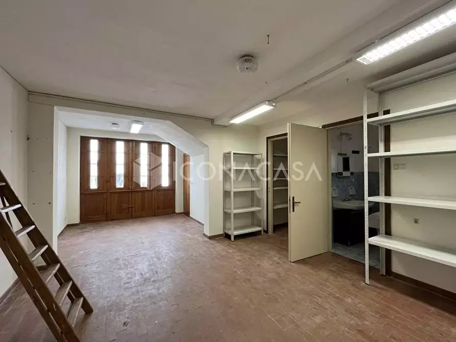 Immagine 27 di Appartamento in vendita  a Pontedera